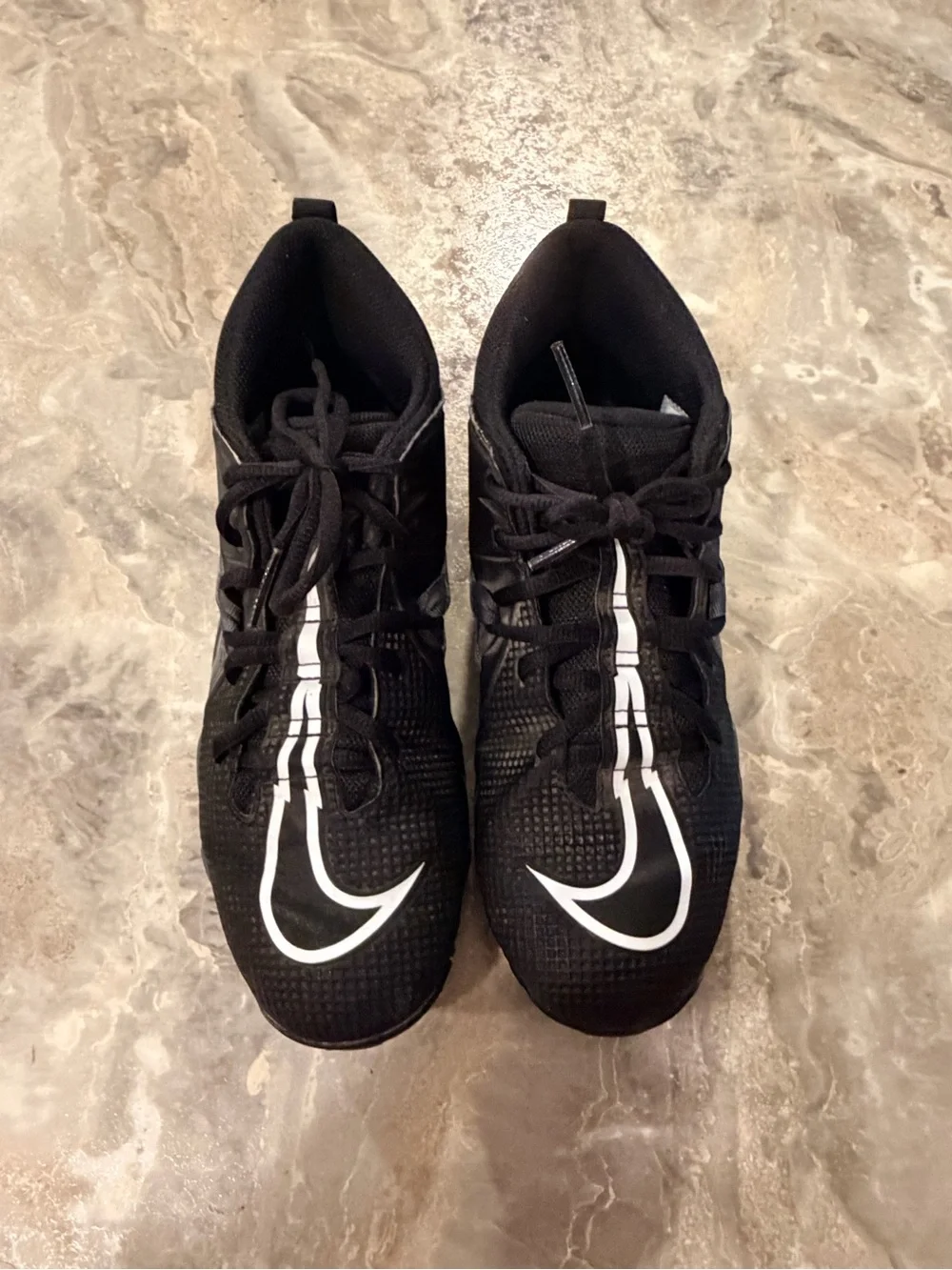 Nike Youth Football Cleats, Black, US Size 6Y - Performance Cleat